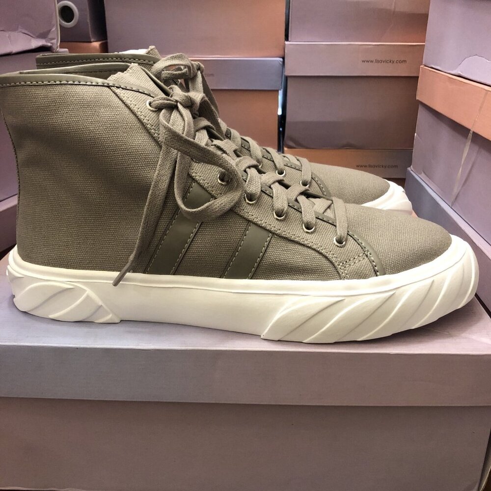 Lisa Vicky GETAWAY-V Grey Canvas  Size 10